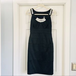 Gorgeous little black cocktail dress size 4